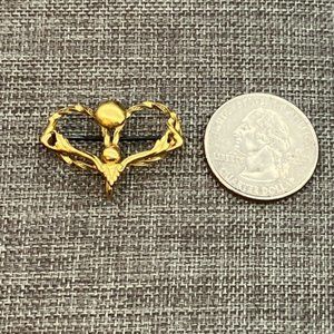 Signed Pin Brooch As Is Gold Heart Round Twist Scroll Detailed Soft Girl Vintage